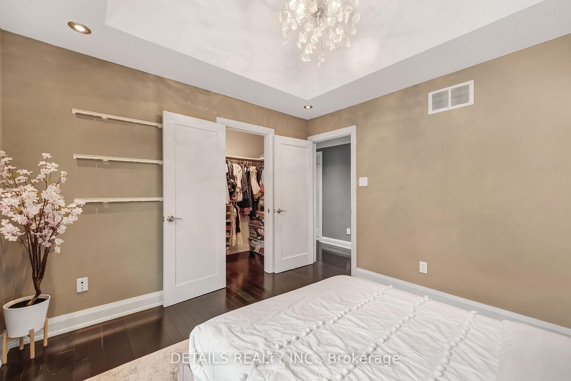 71 Eleanor Drive photo 29