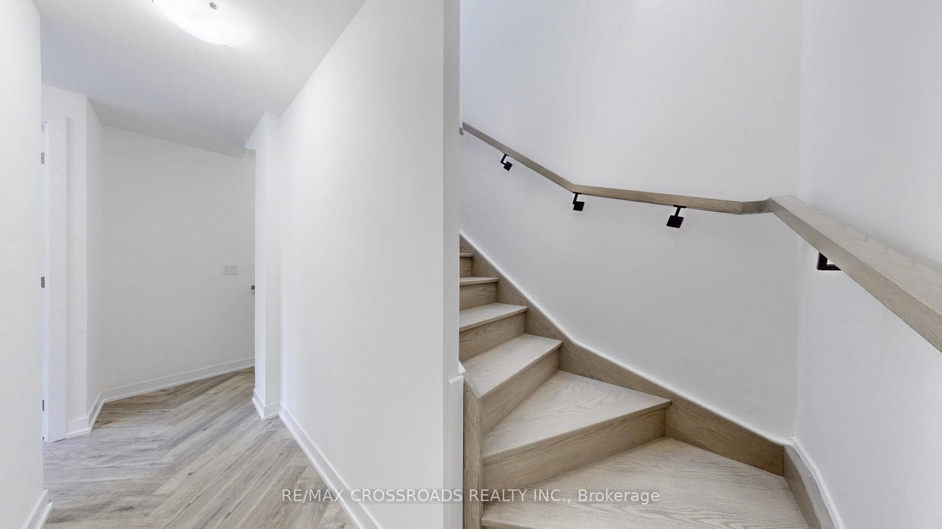 15 David Eyer Road Unit 1403 photo 22