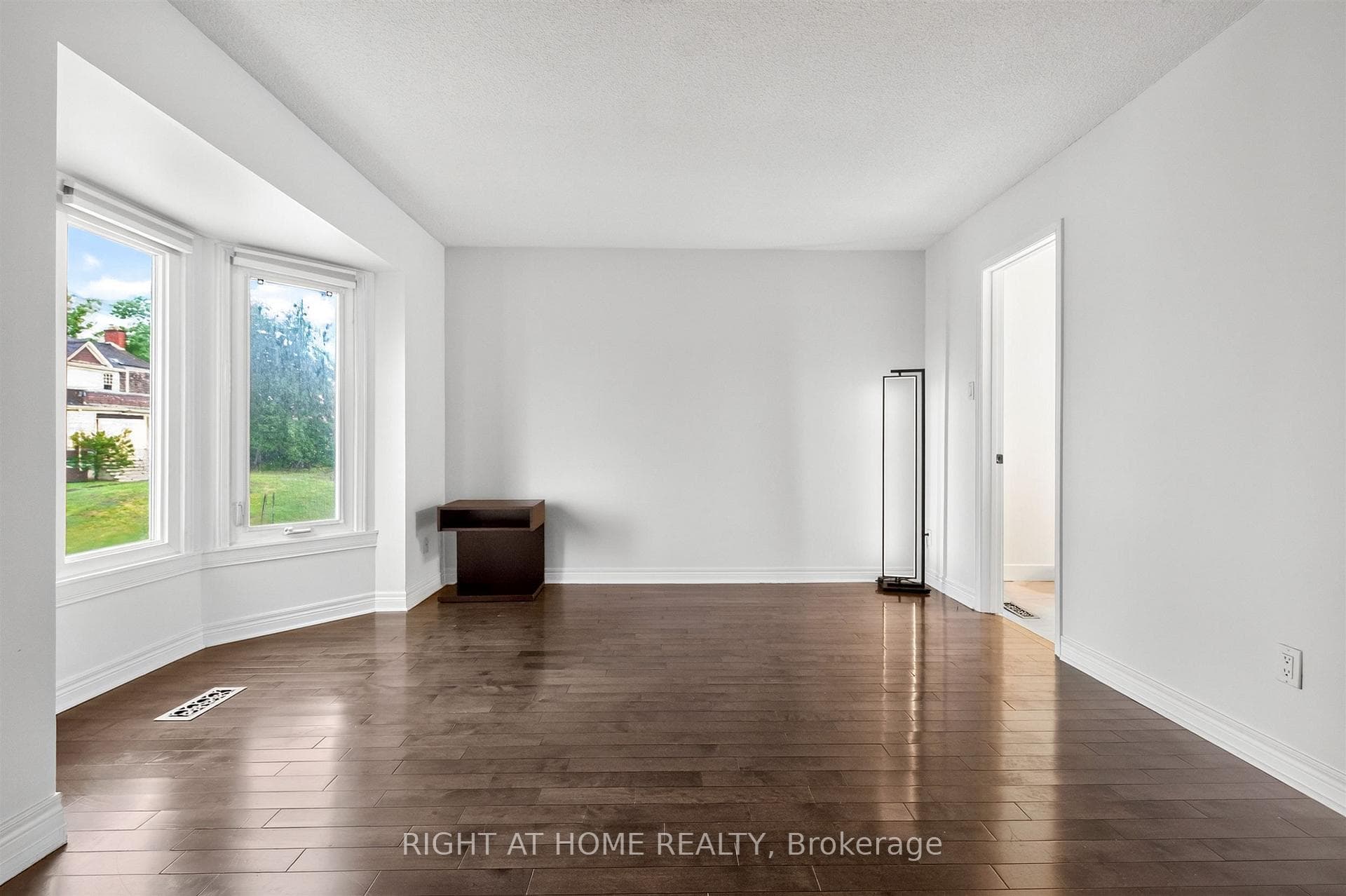 186 Woodbridge Avenue Unit 45 photo 18