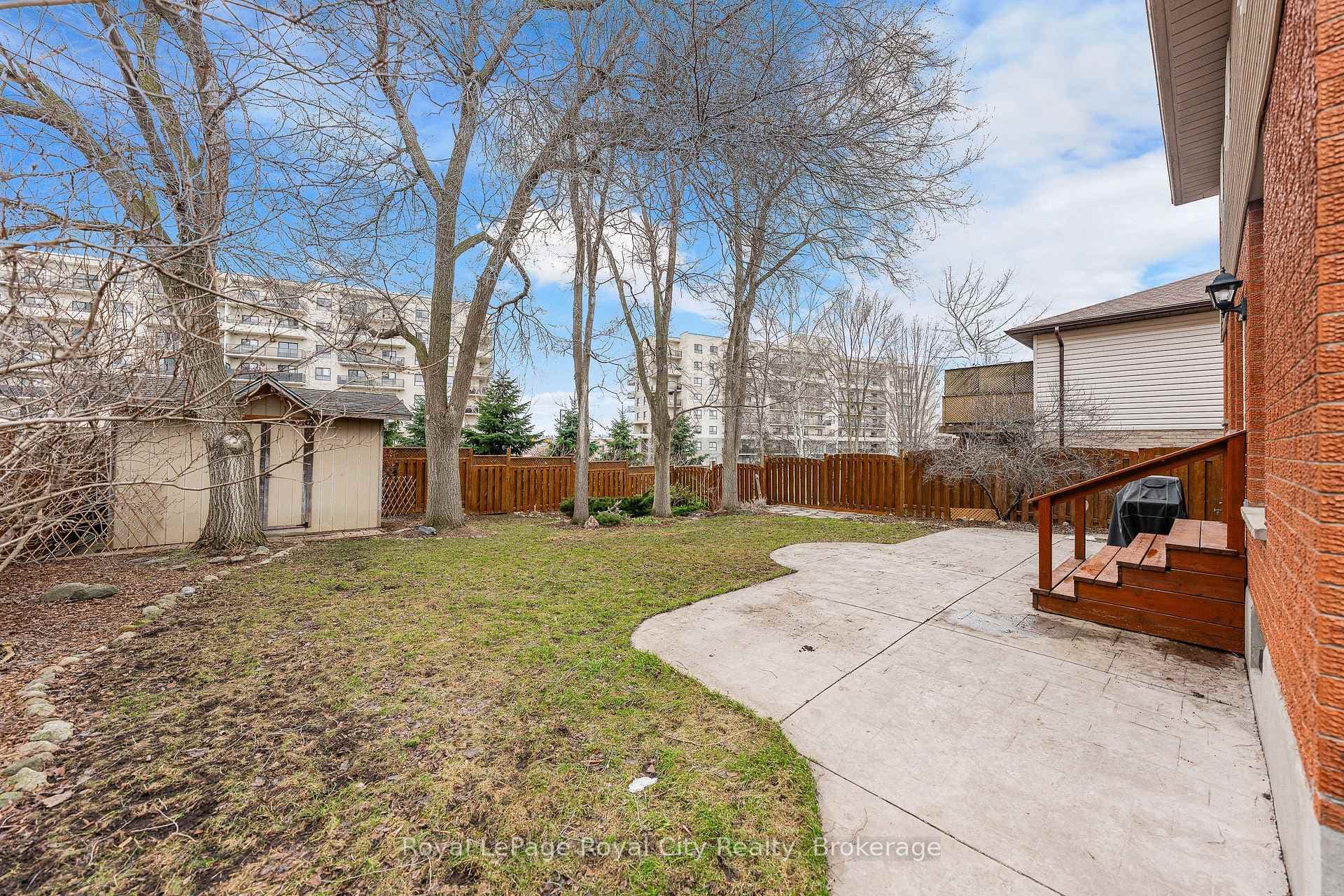 361 Stephanie Drive photo 28