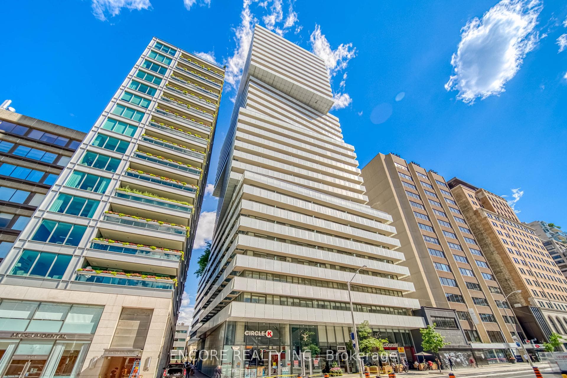 200 Bloor Street Unit 2101 photo 38