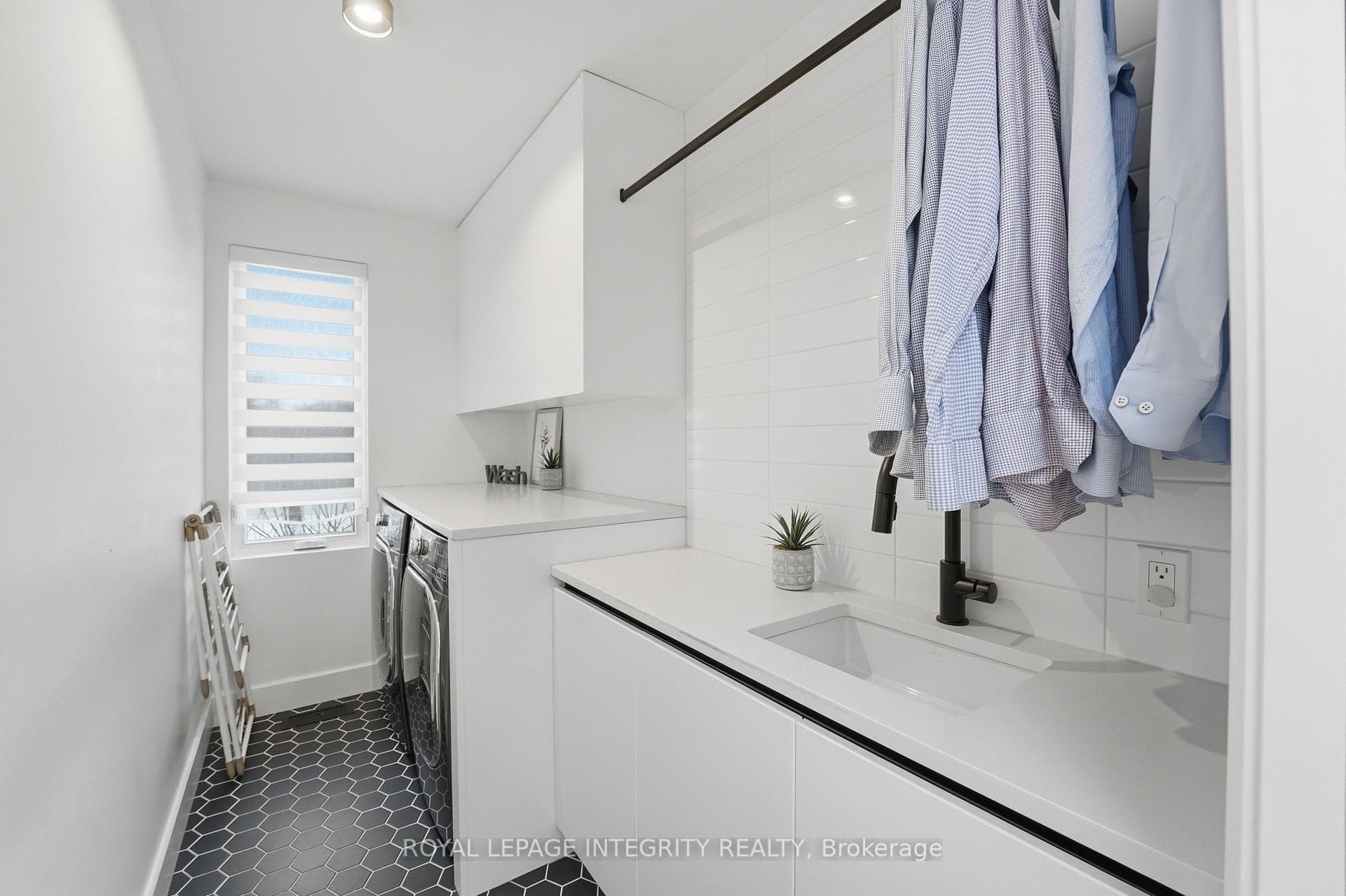 221 Wesley Avenue photo 28