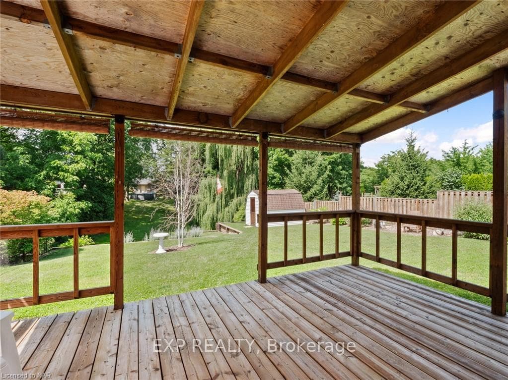 10 CENTENNIAL Drive photo 31
