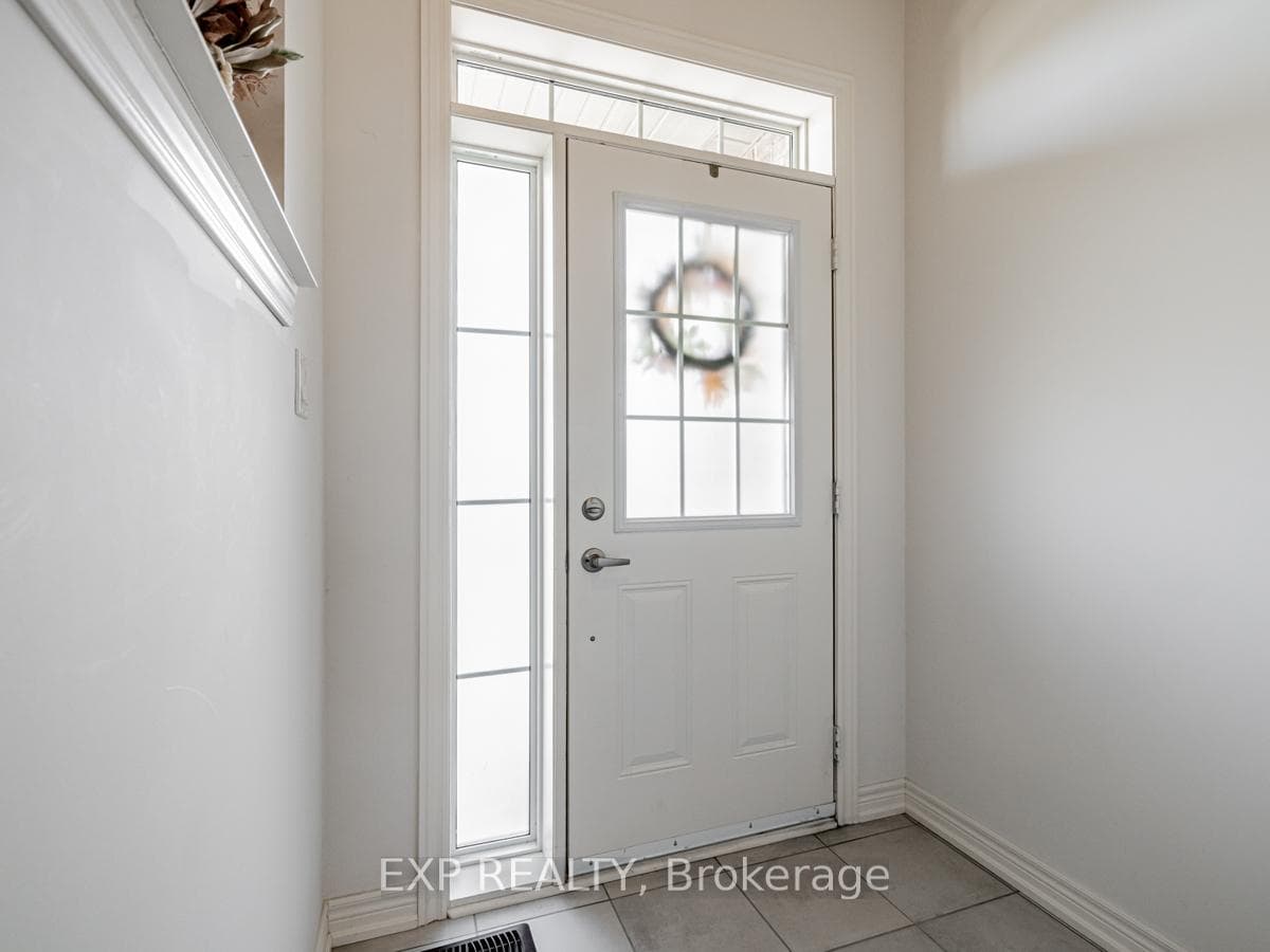 1056 Murrell Boulevard photo 2