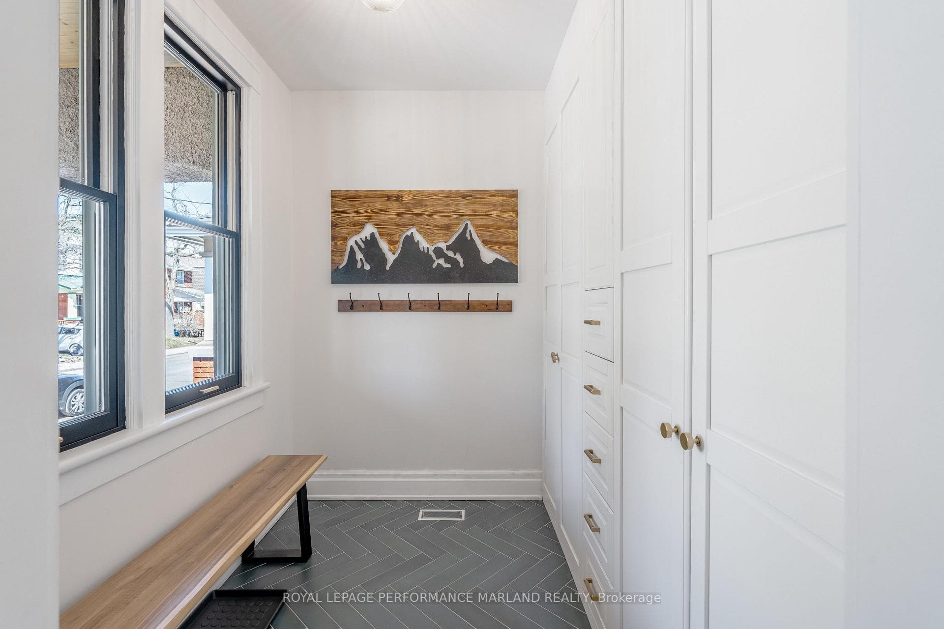 96 Fentiman Avenue photo 2