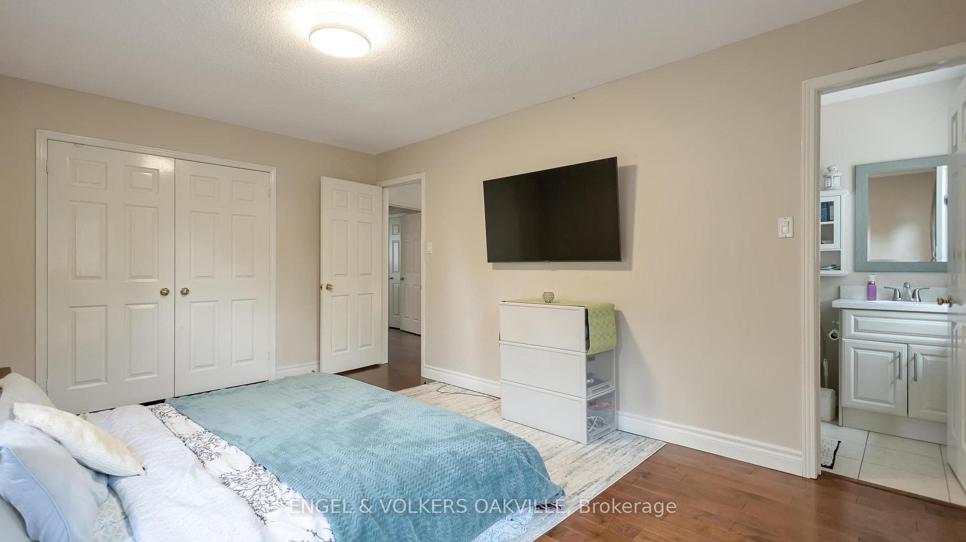 1821 Pilgrims Way photo 21