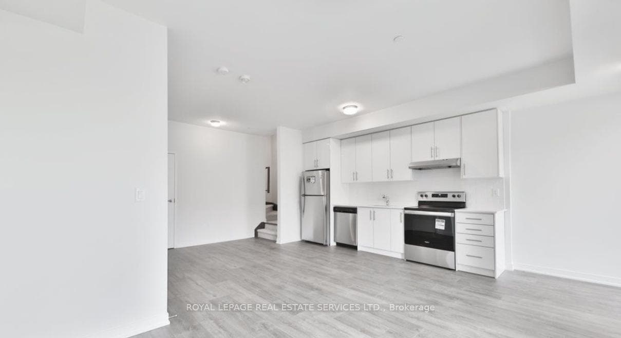 3405 Ridgeway Drive Unit 32 photo 10