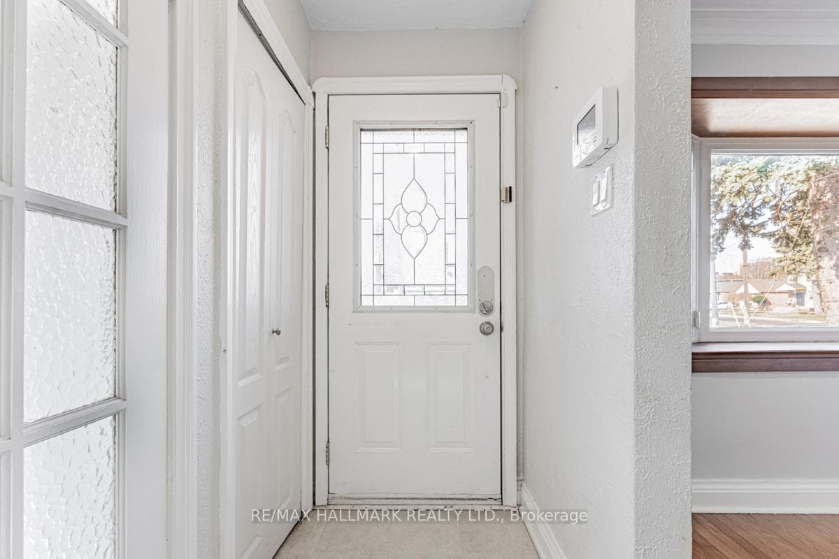 17 Eden Park Road photo 4