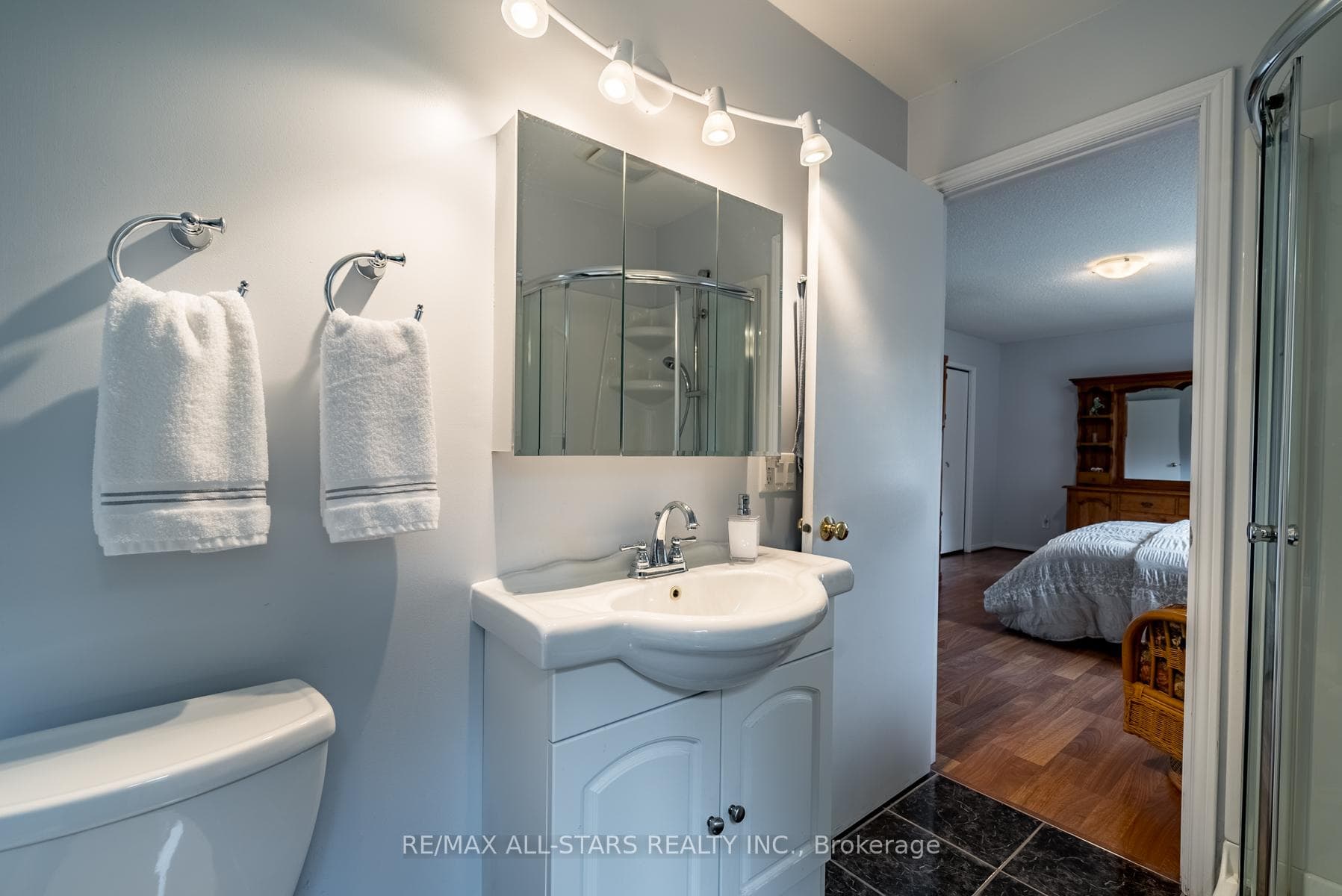619 Alma Street photo 26