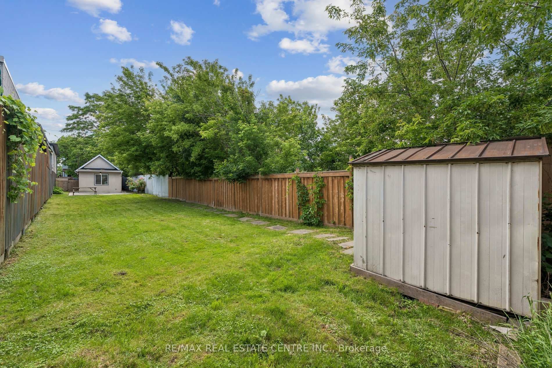 43 Whitfield Avenue photo 47