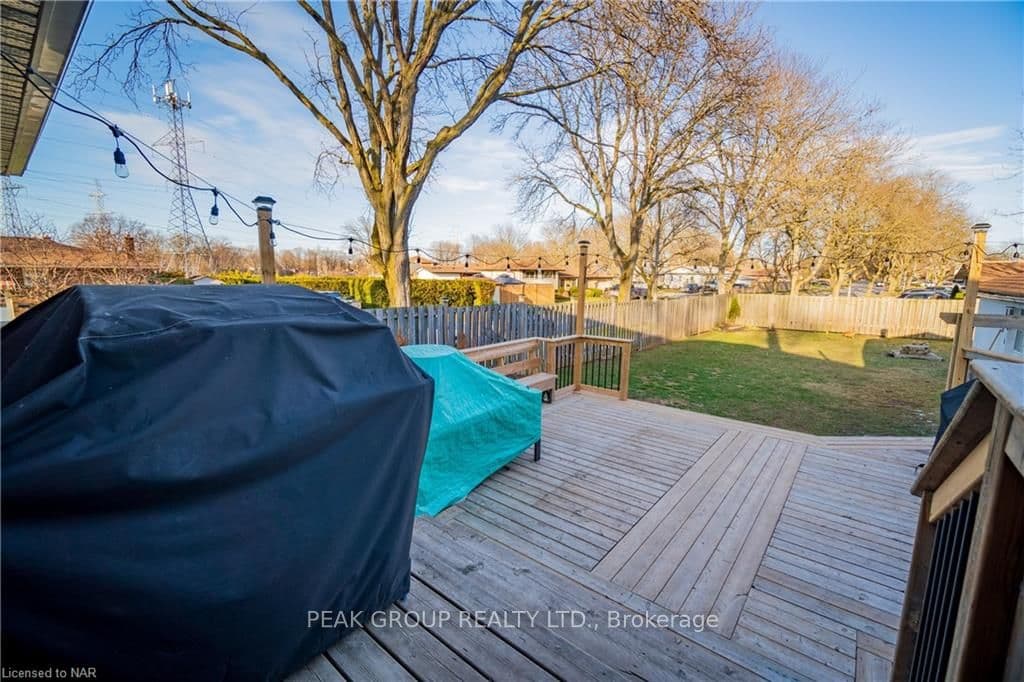 2862 DORCHESTER Road photo 36