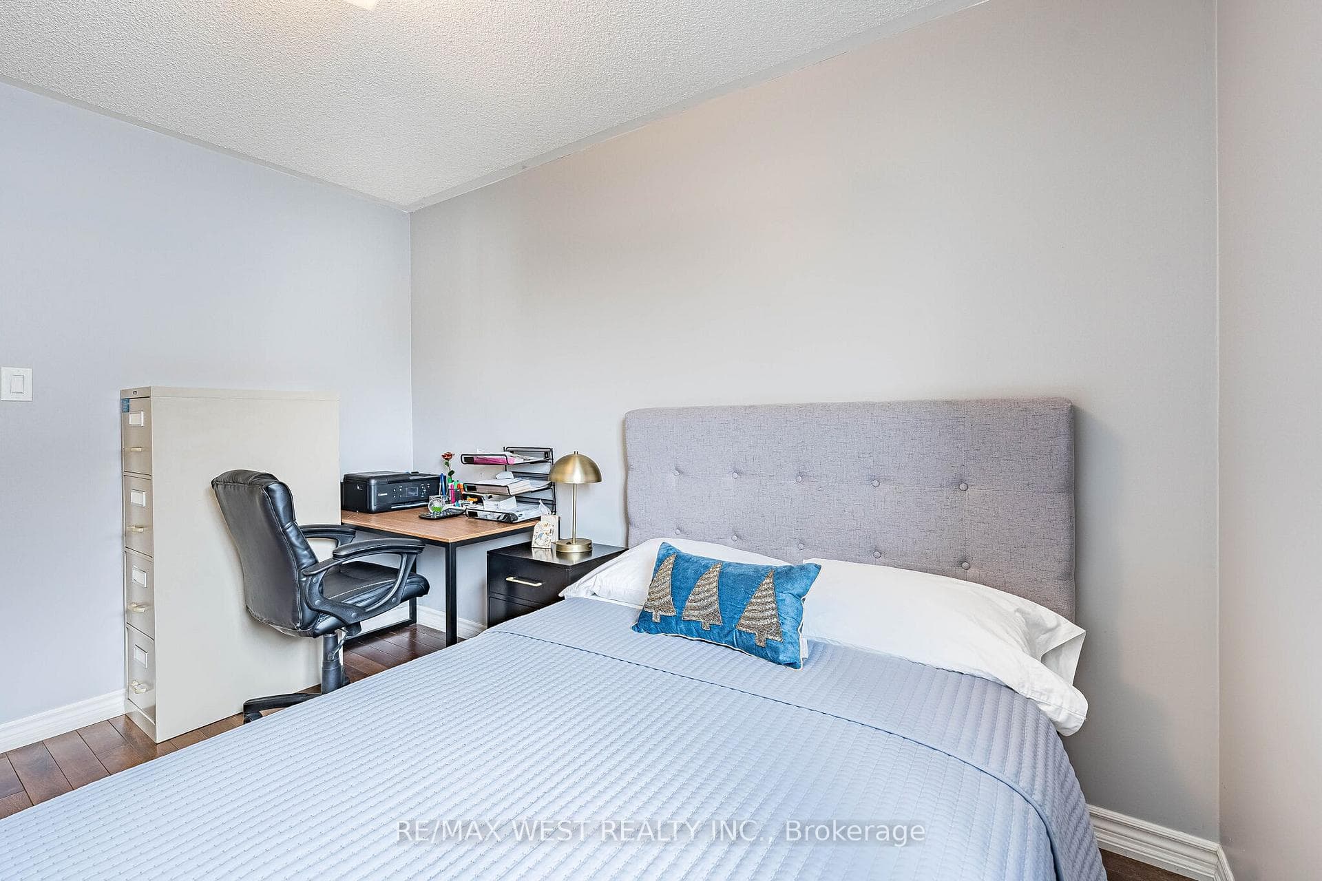 5 Moir Crescent photo 31