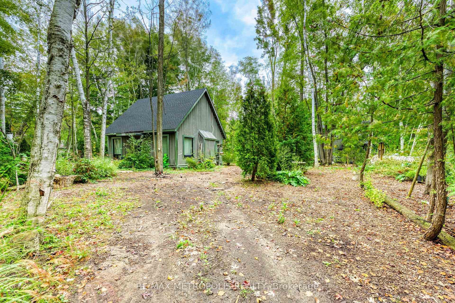9594 ORCHARD Road photo 32