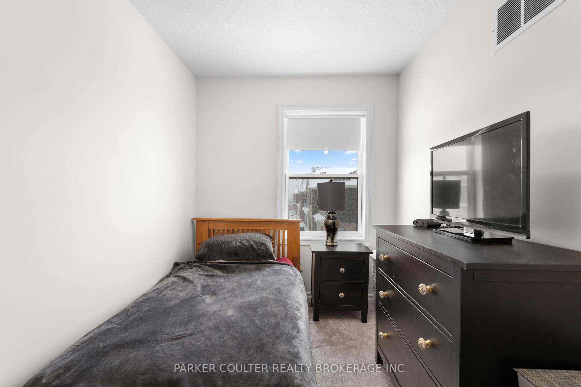 1 Leggott Avenue Unit 16 photo 23