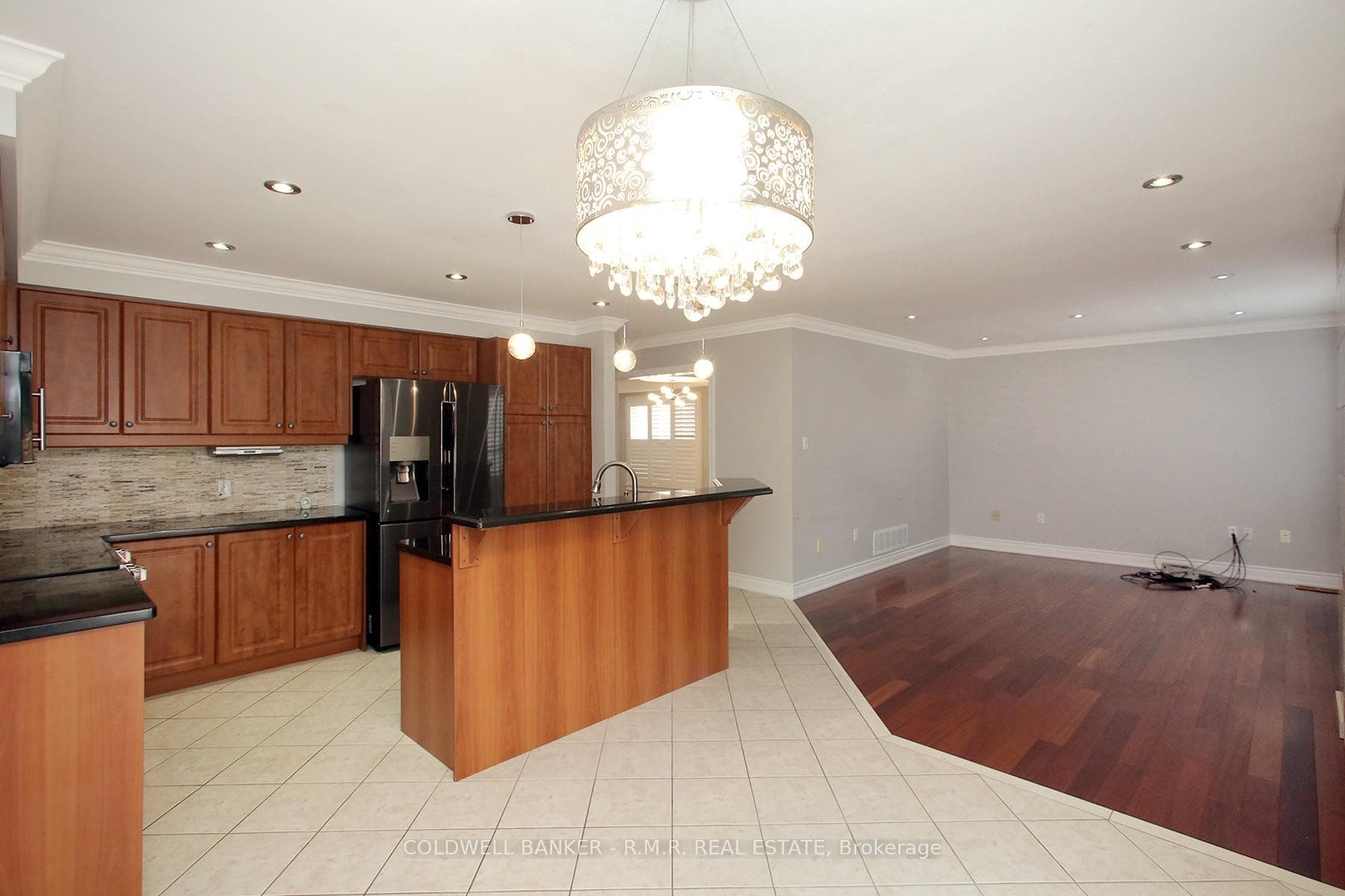 8 Temple-West Crescent photo 13
