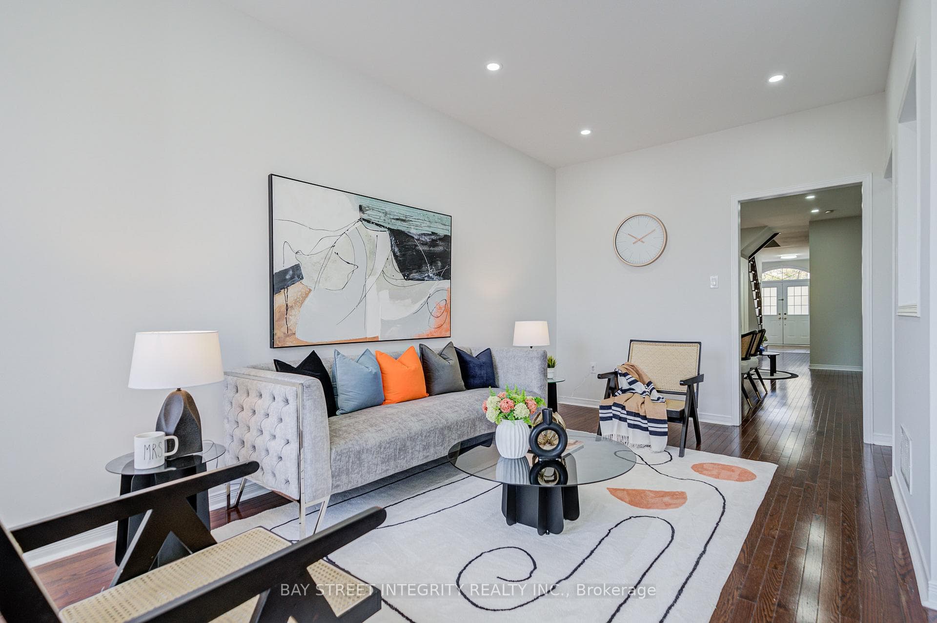 108 Catalpa Crescent photo 9