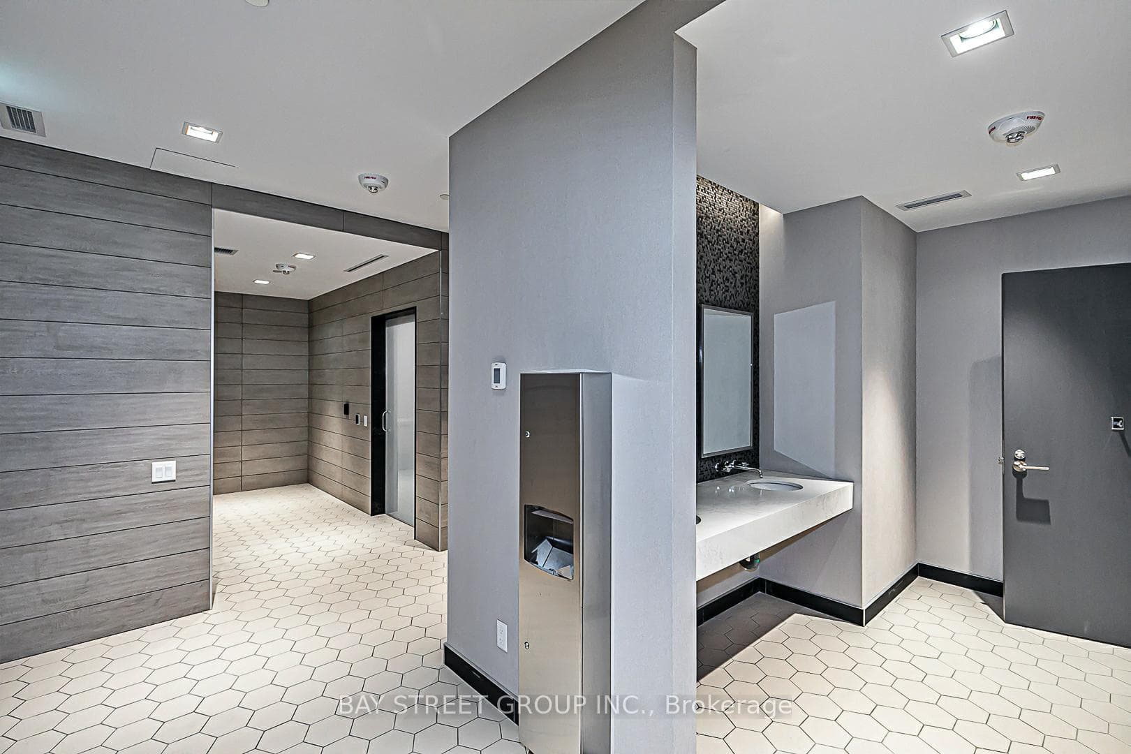 2 Sonic Way Unit 1211 photo 33