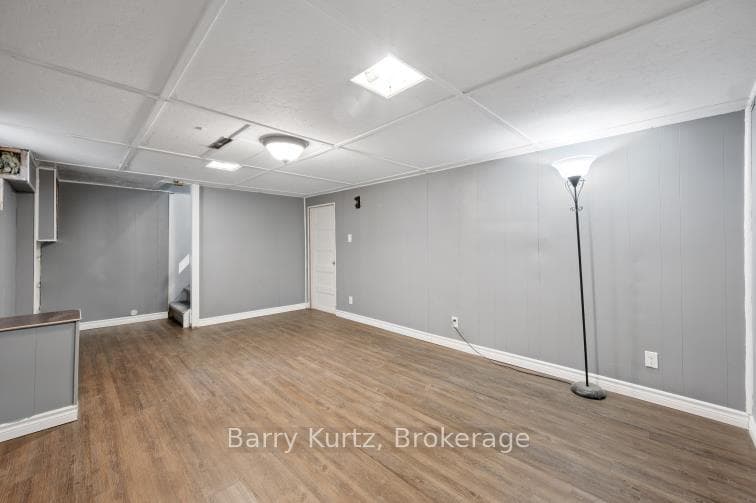 8 Sumac Place photo 12