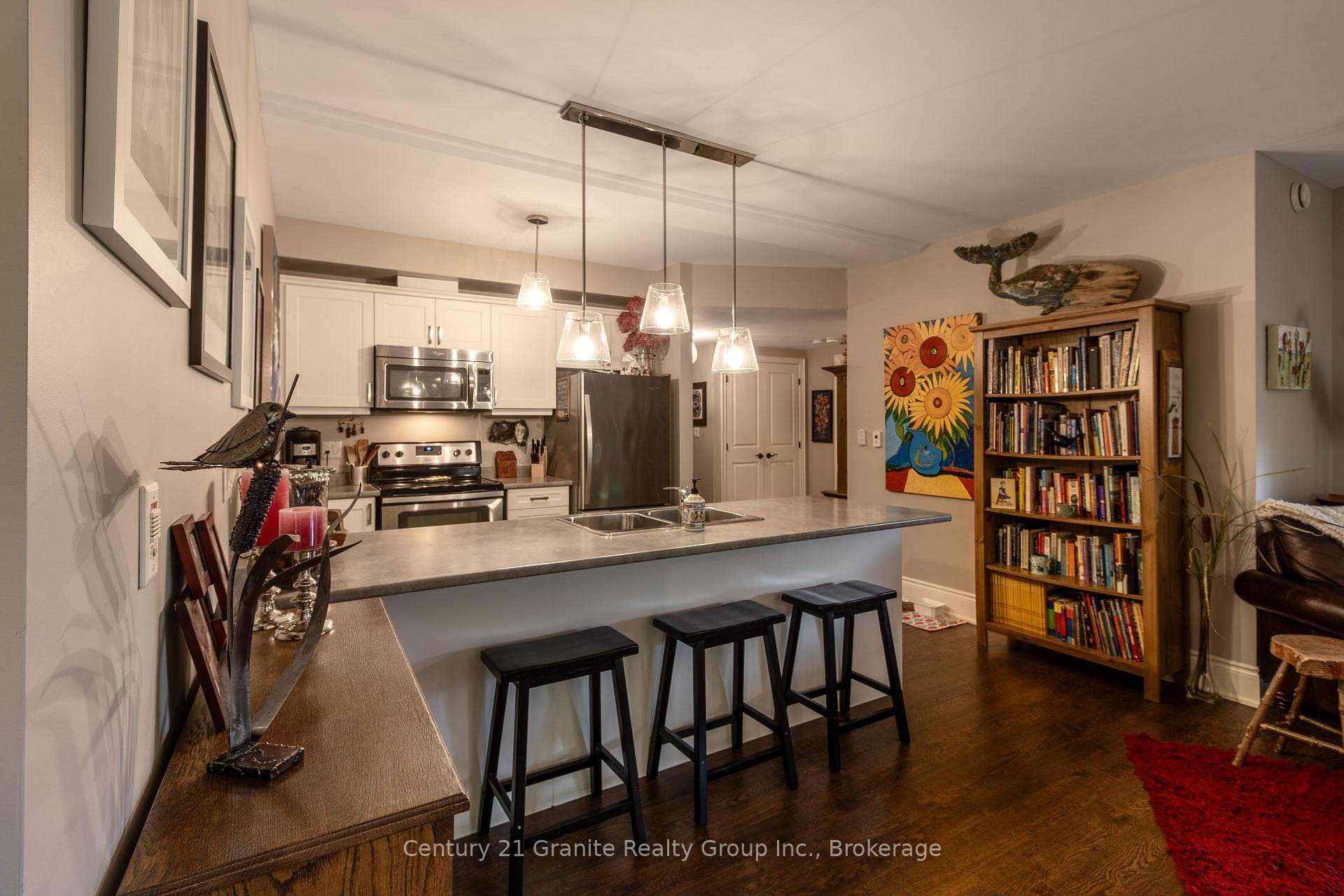 9 Newcastle Street Unit 101 photo 4