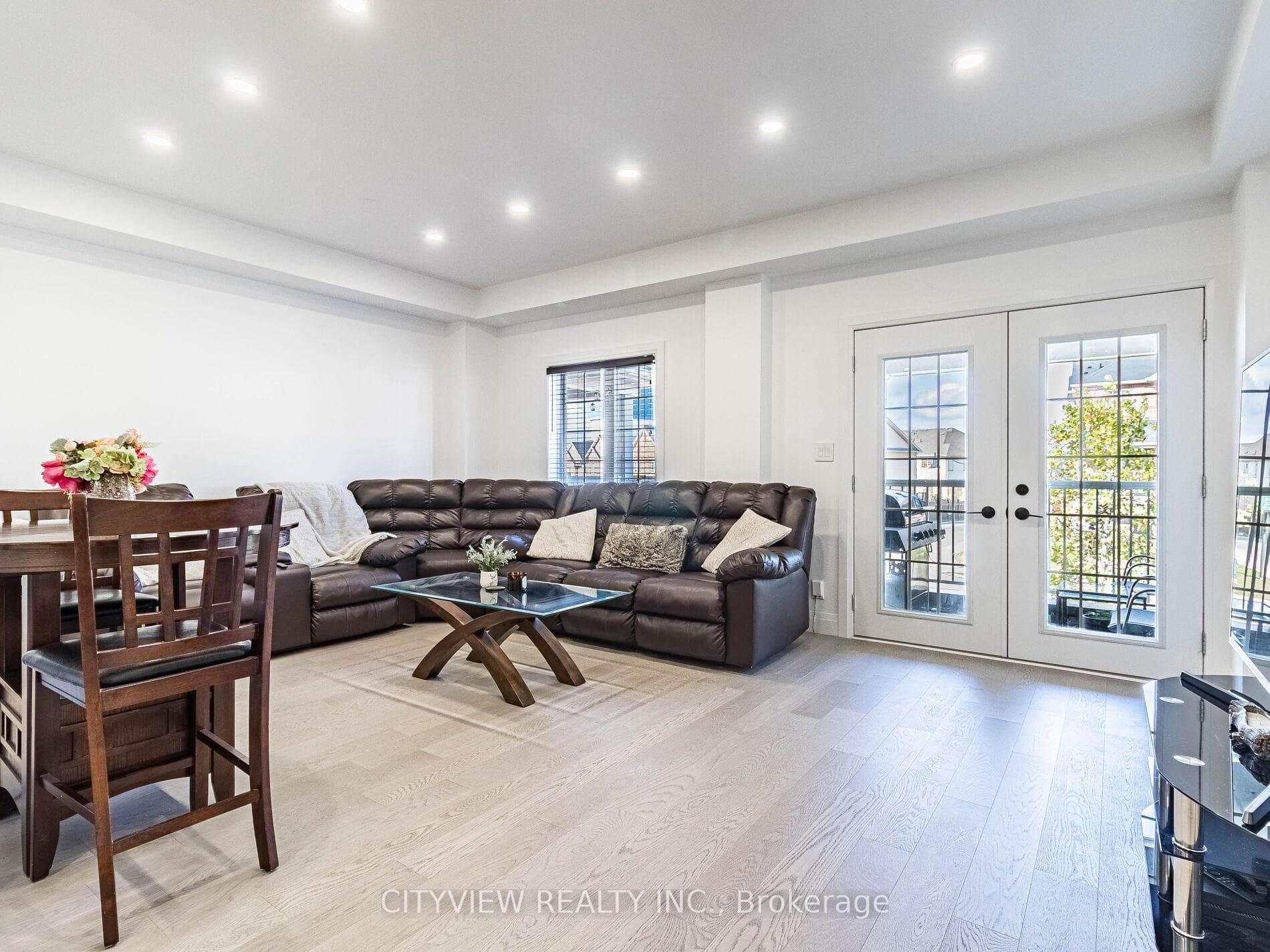 47 Nisbet Boulevard photo 15