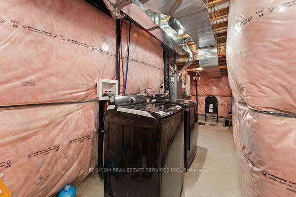 535 Quebec Street photo 24