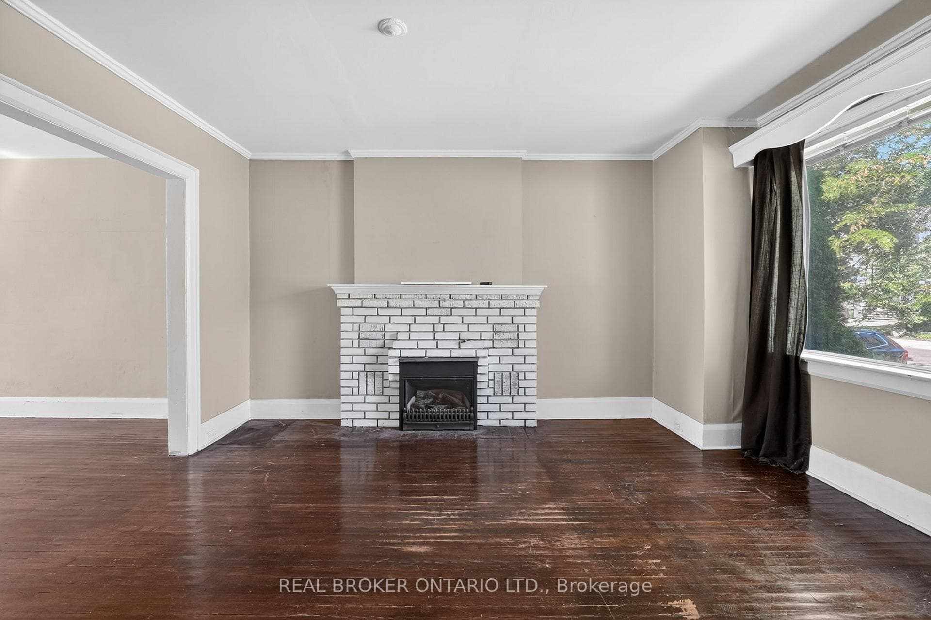 271 Manor Road photo 6