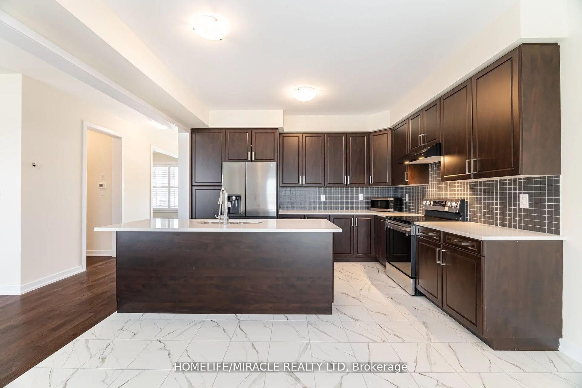 86 Whithorn Crescent photo 12
