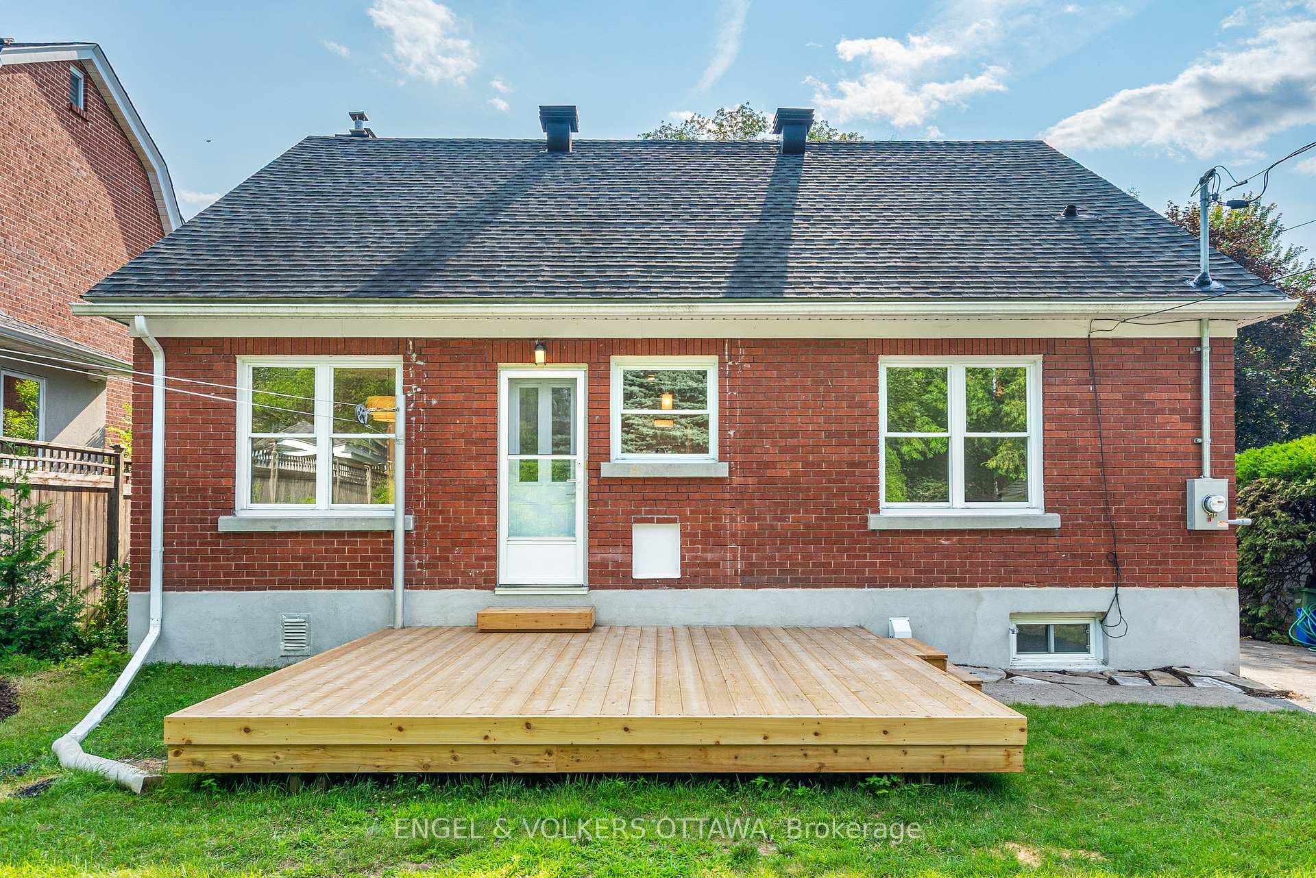 581 Windermere Avenue photo 45