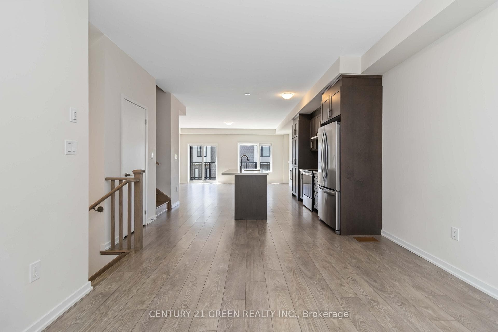 142 Landsbridge Street photo 8