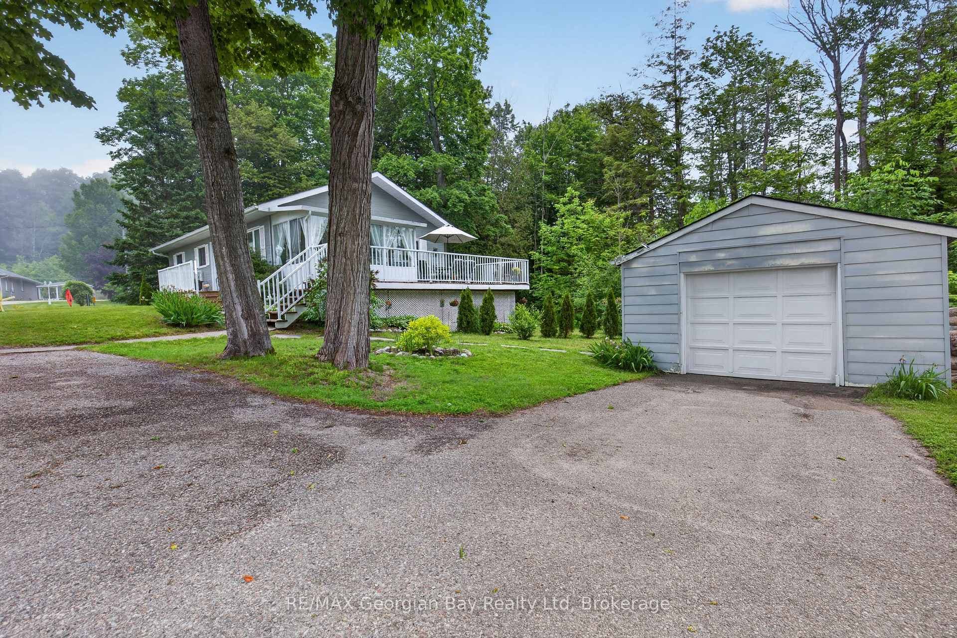 307 Balm Beach Road photo 36
