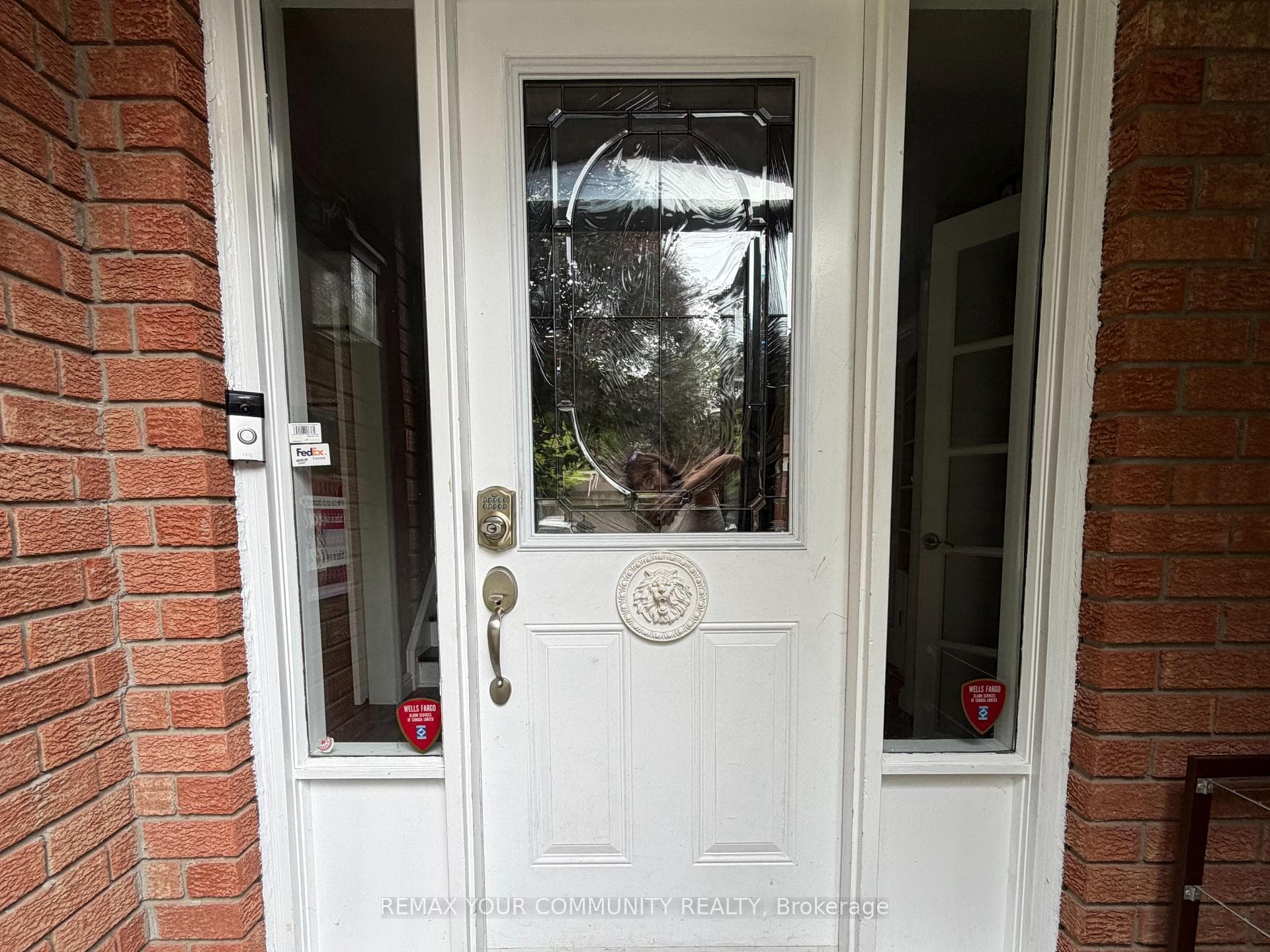 209 Yorkshire Drive photo 6