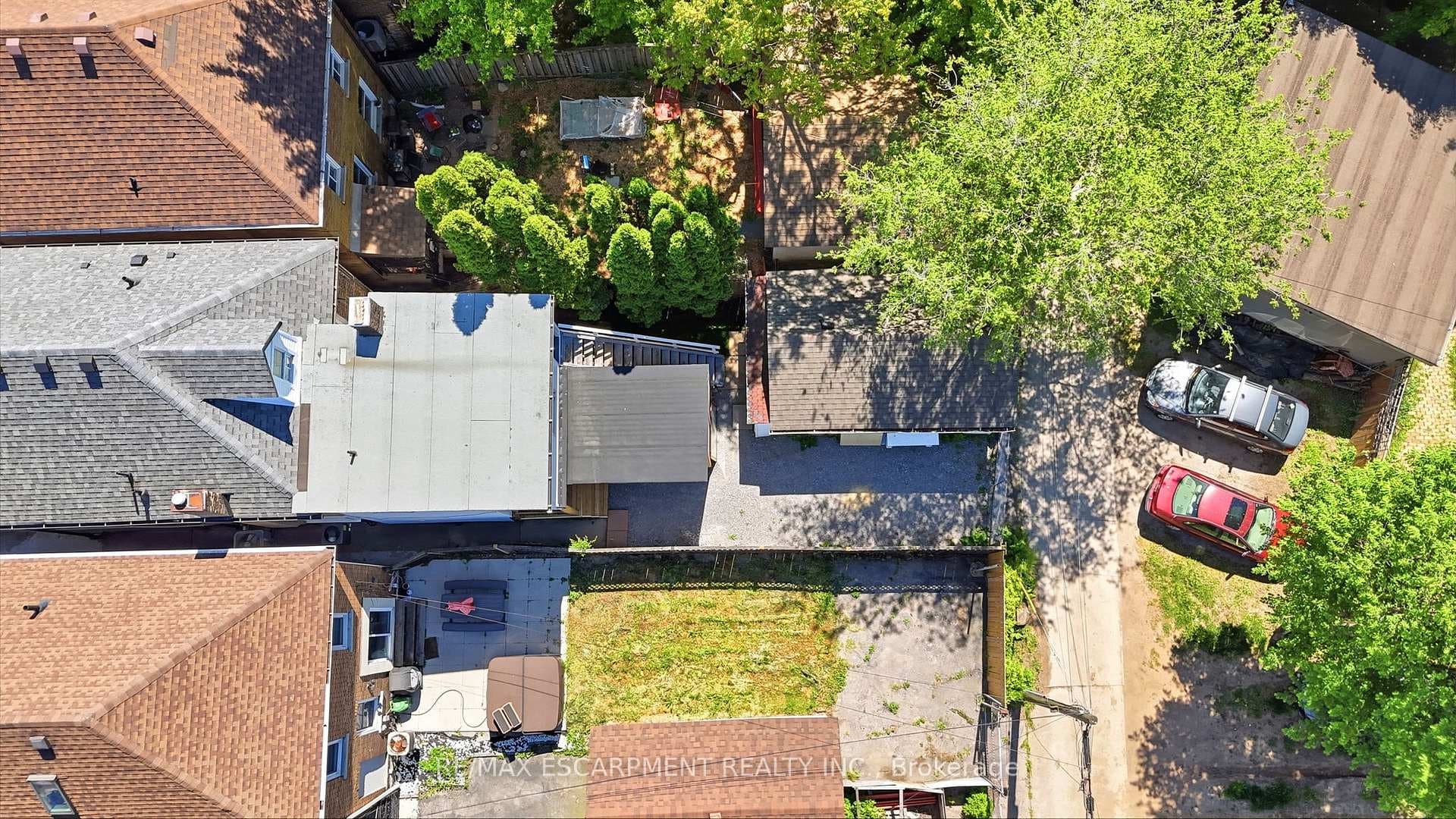 968 Main Street photo 43