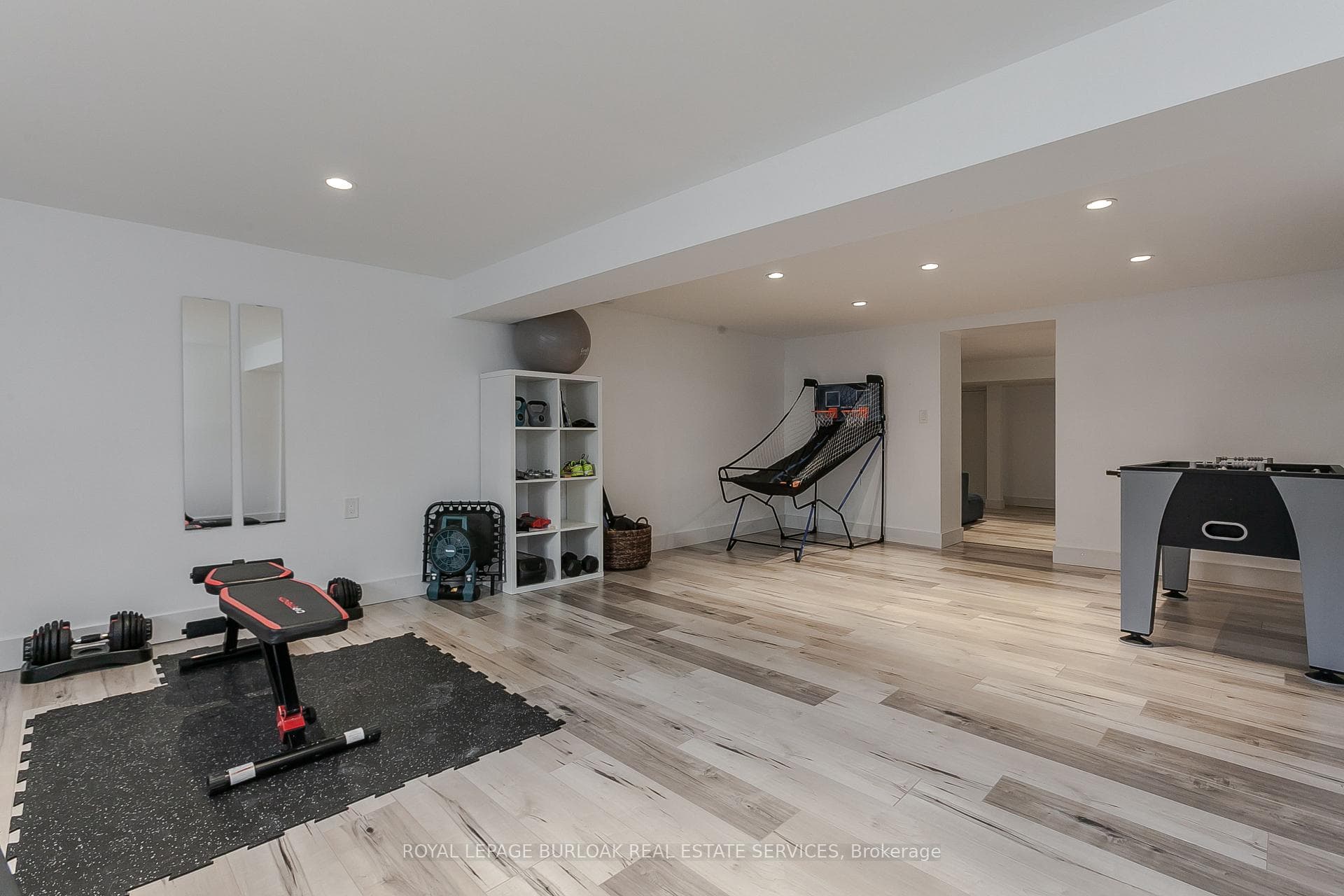 417 Strathcona Drive photo 23