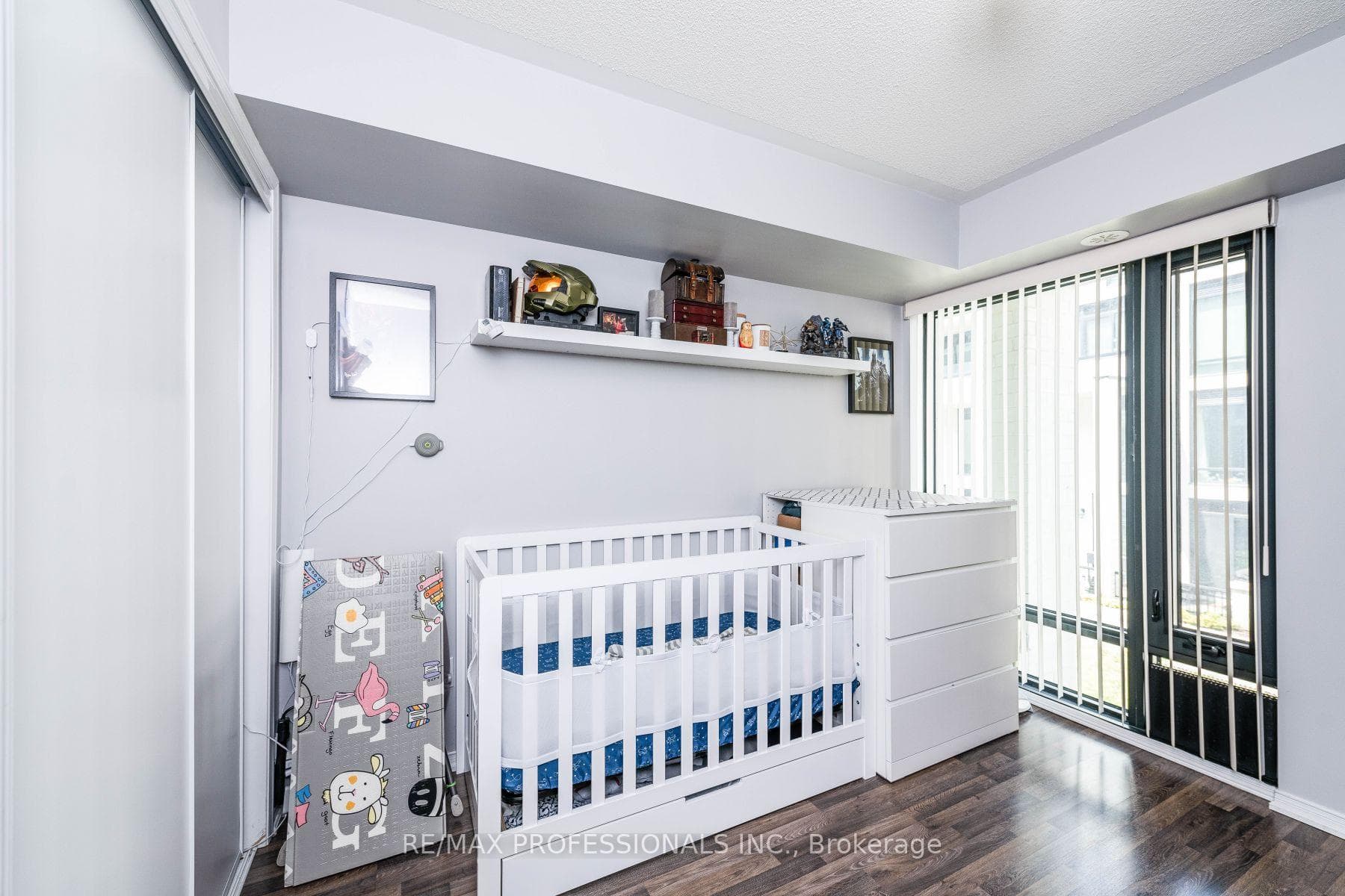 140 Widdicombe Hill Boulevard Unit 601 photo 21