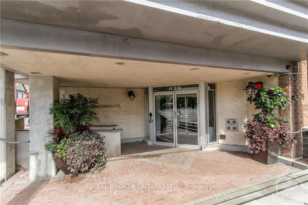 429 Somerset Street Unit 306 photo 5