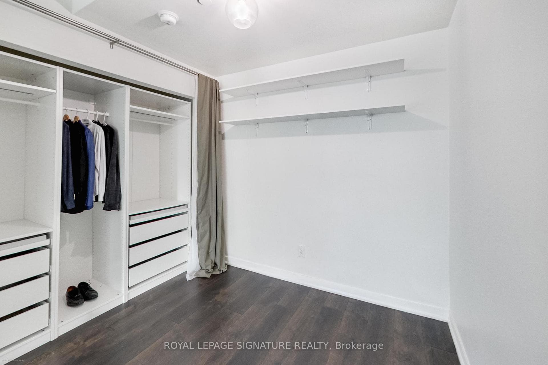 150 East Liberty Street Unit 811 photo 18