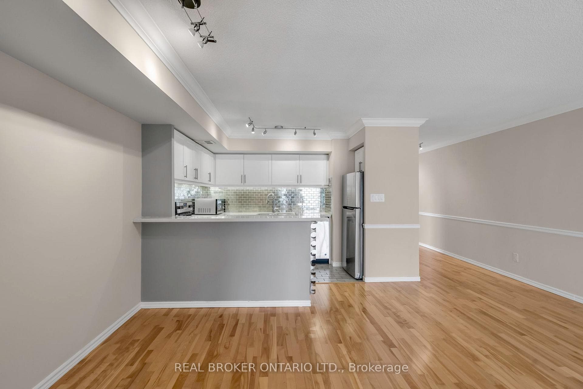 25 The Esplanade N/A Unit 2113 photo 15