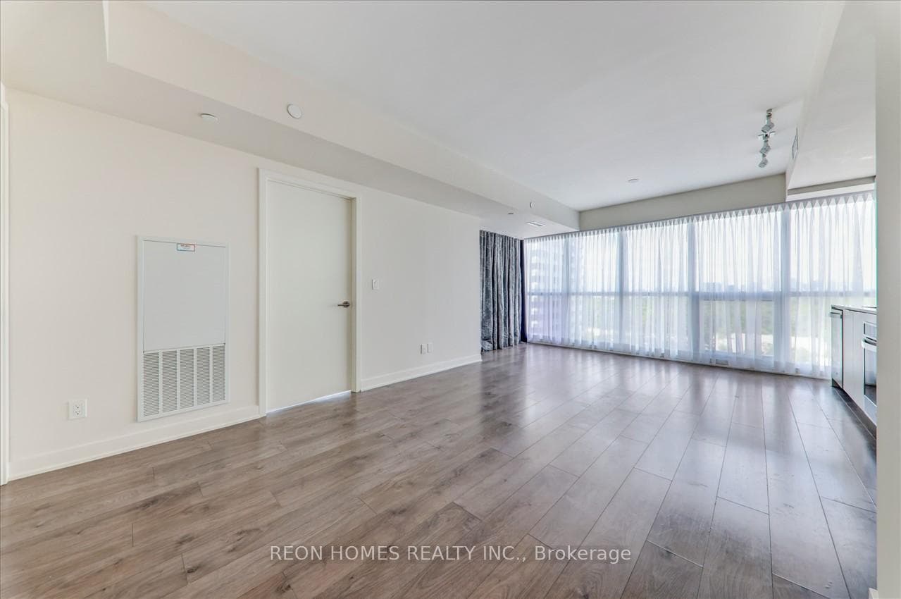 2 Sonic Way Unit 910 photo 8