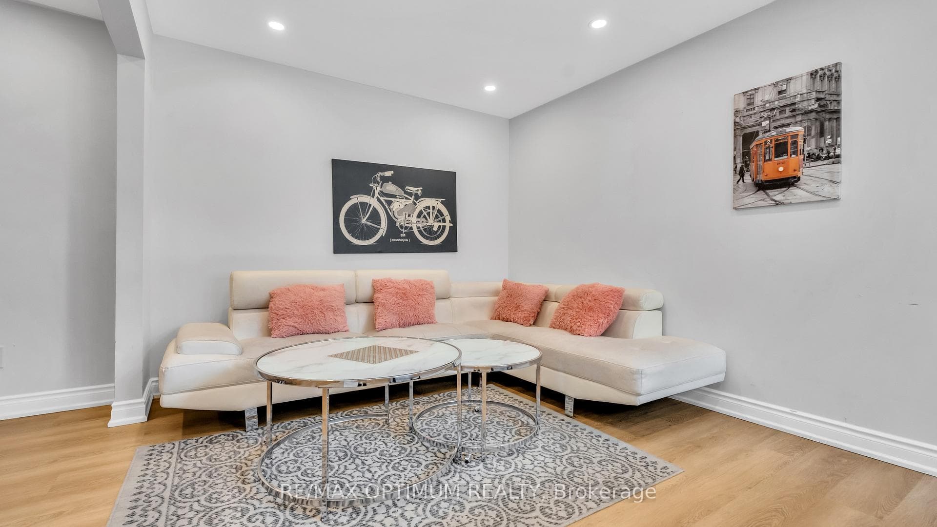362 Kingsbridge Garden Circle photo 5