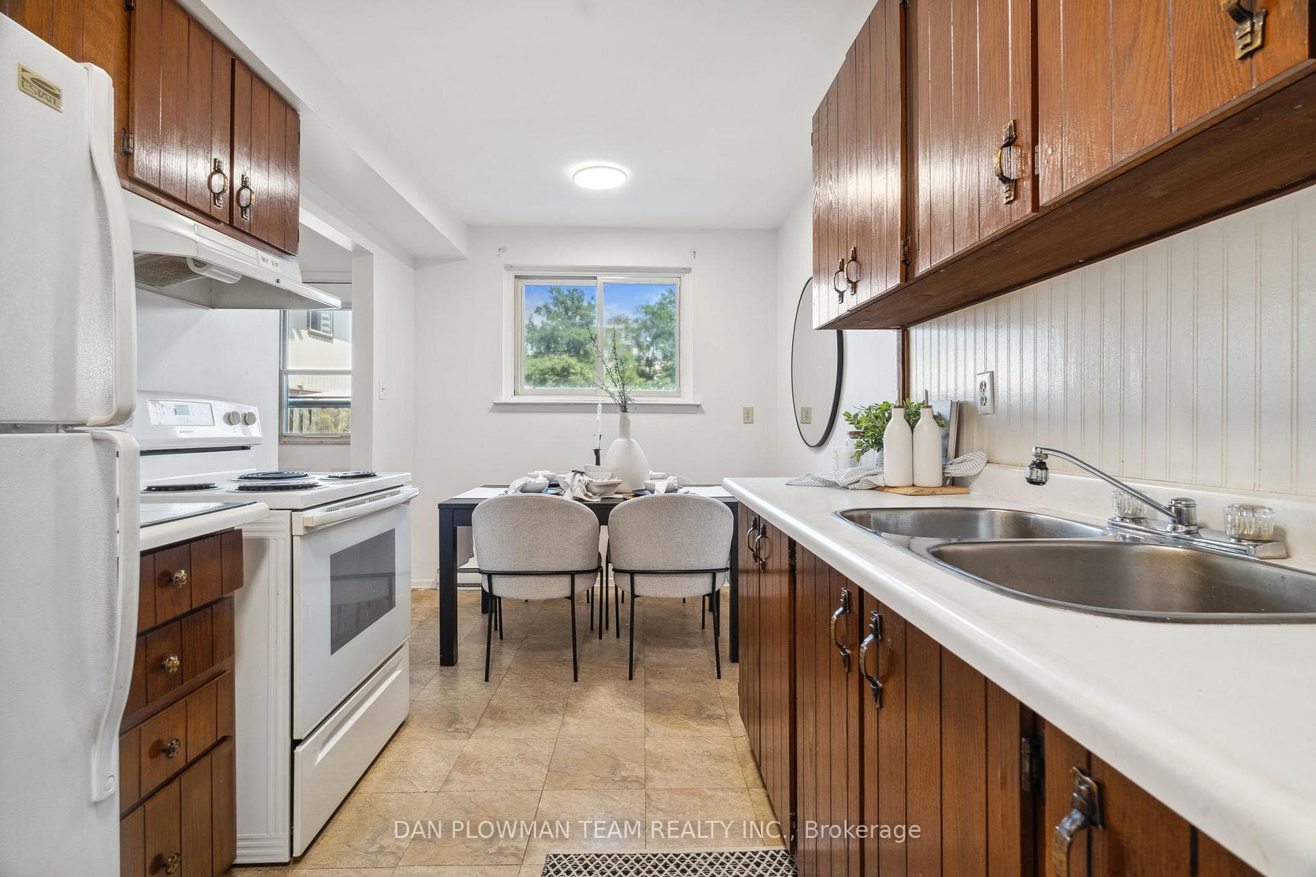 120 Nonquon Road Unit 131 photo 4