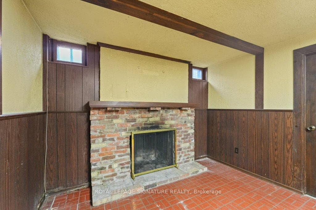 8 Underhill Drive photo 38