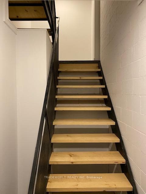862 Pape Avenue Unit 3 photo 16