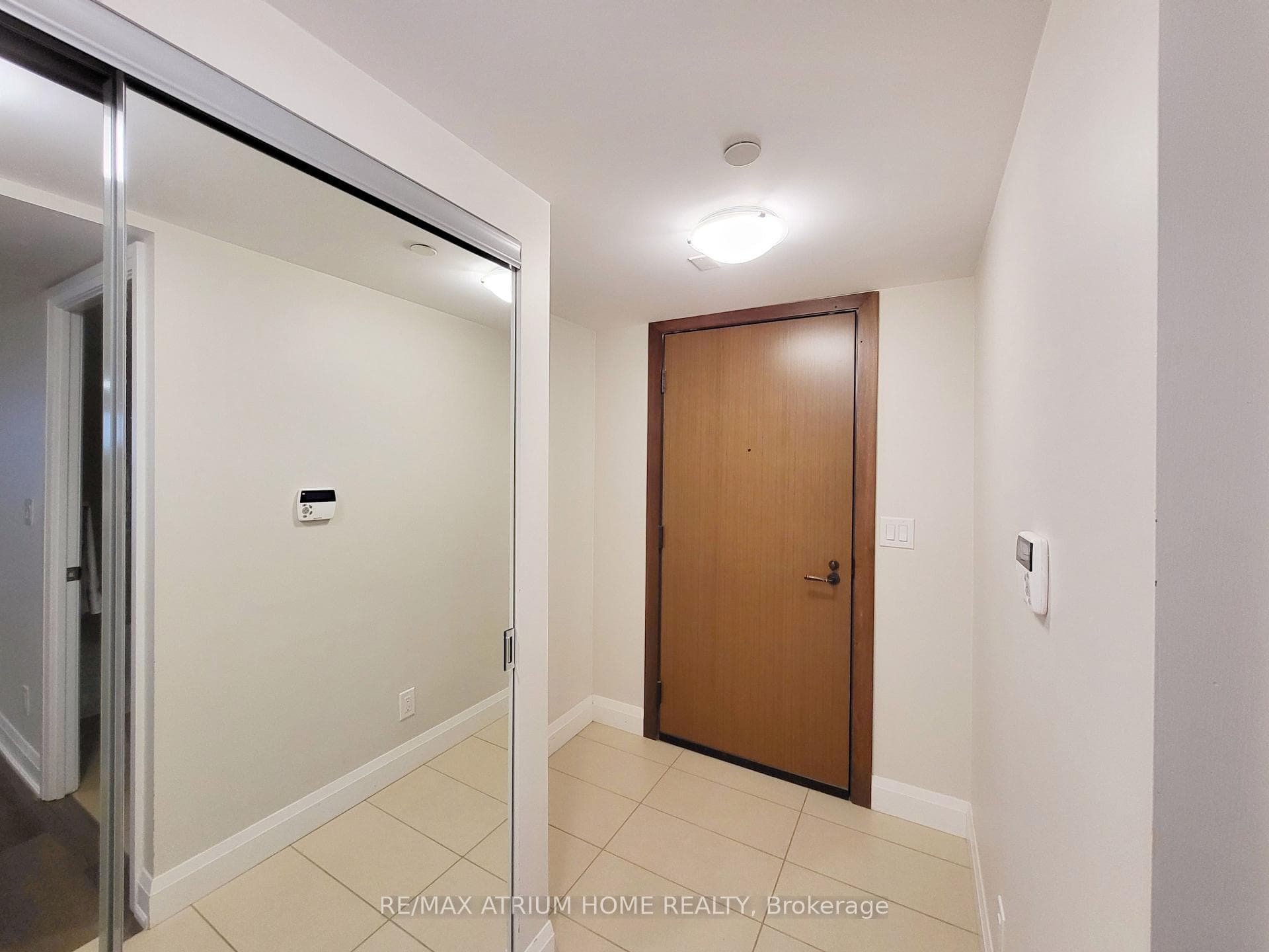 1 Uptown Drive Unit 1105 photo 2