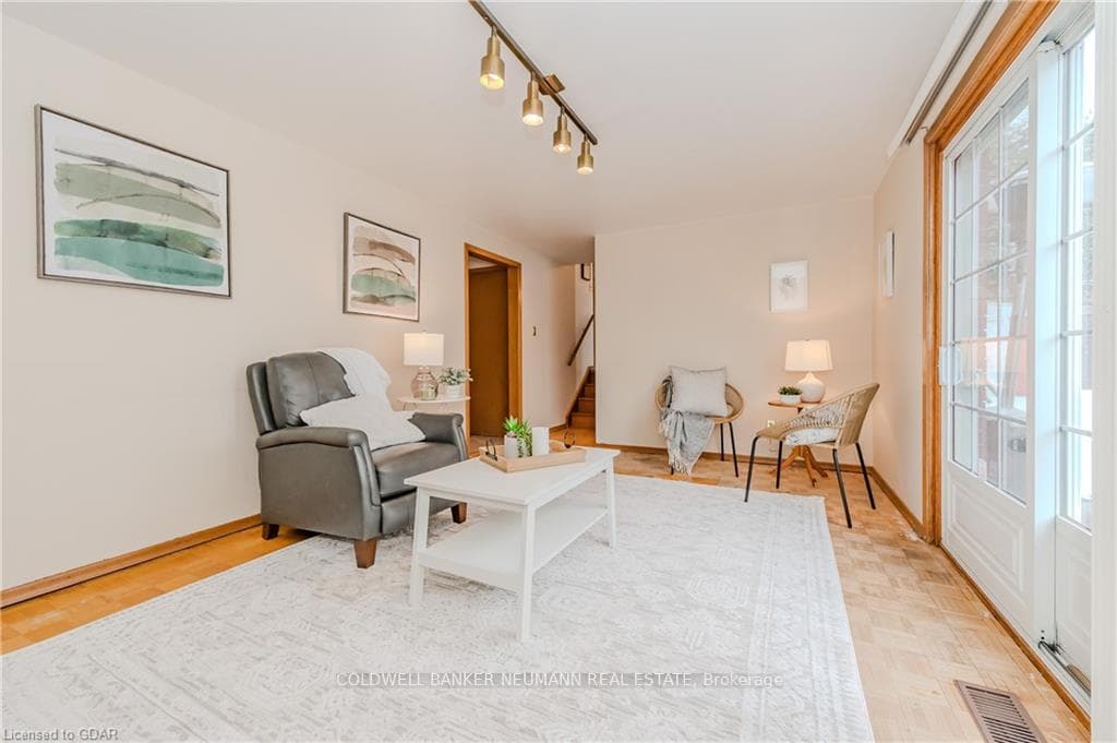 49 Windsor Street photo 12