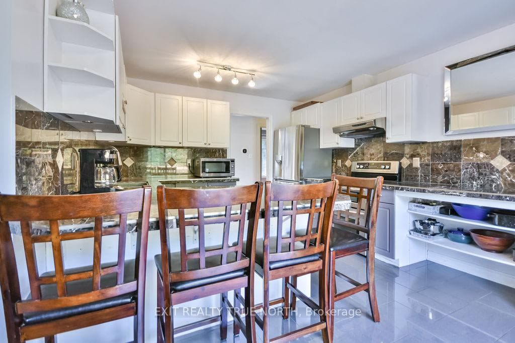 28 Nicholson Crescent photo 11