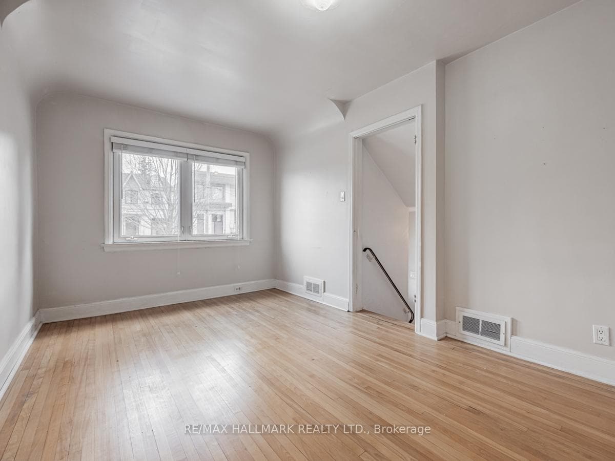 46 Dunblaine Avenue photo 22