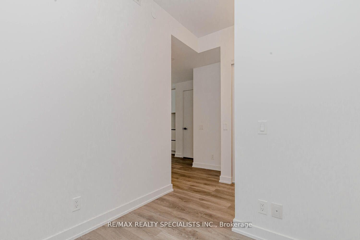 108 Peter Street Unit 610 photo 8