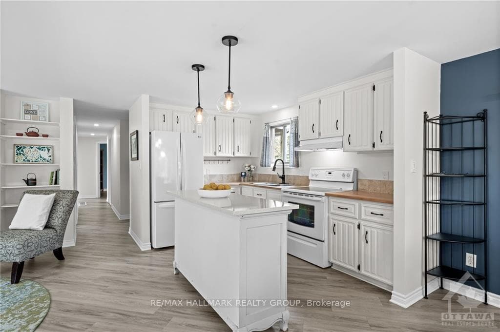 27 FRINGEWOOD Drive photo 7