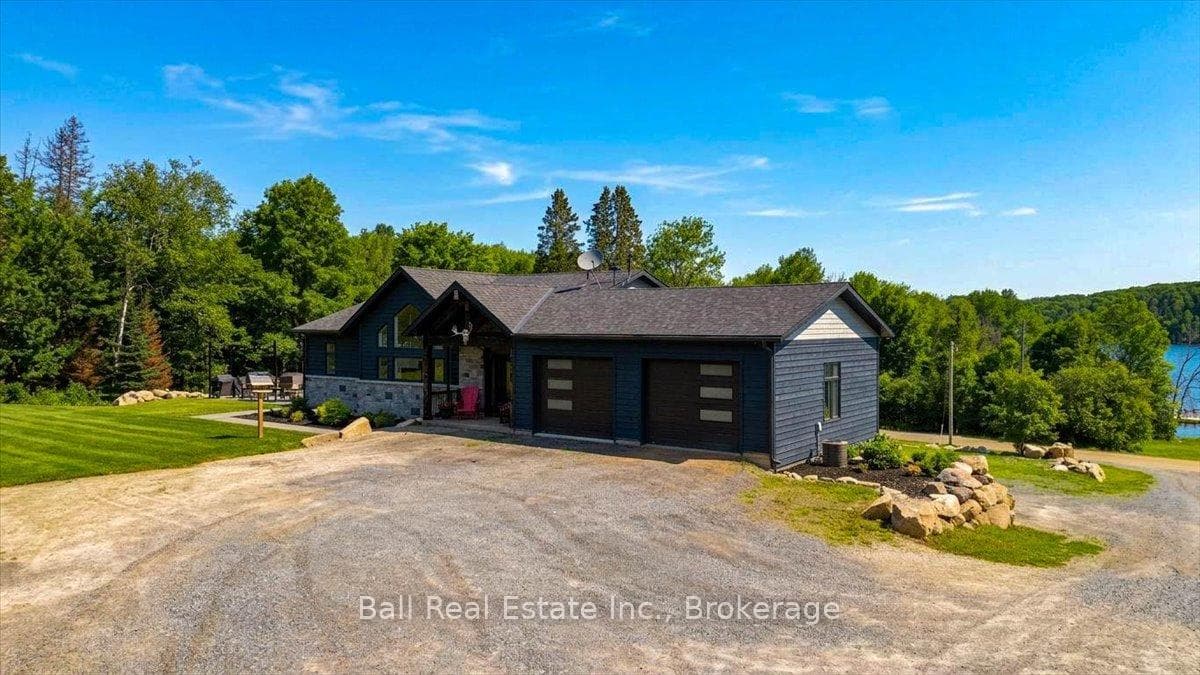 632 The South Road photo 11