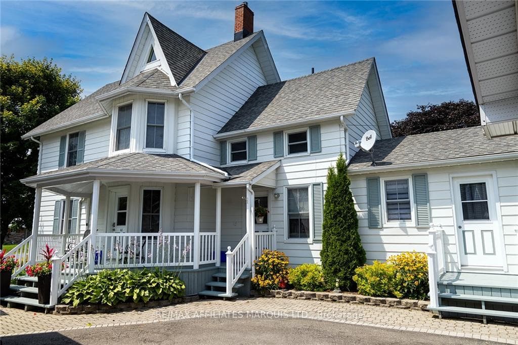 40 BRODER Crescent photo 1